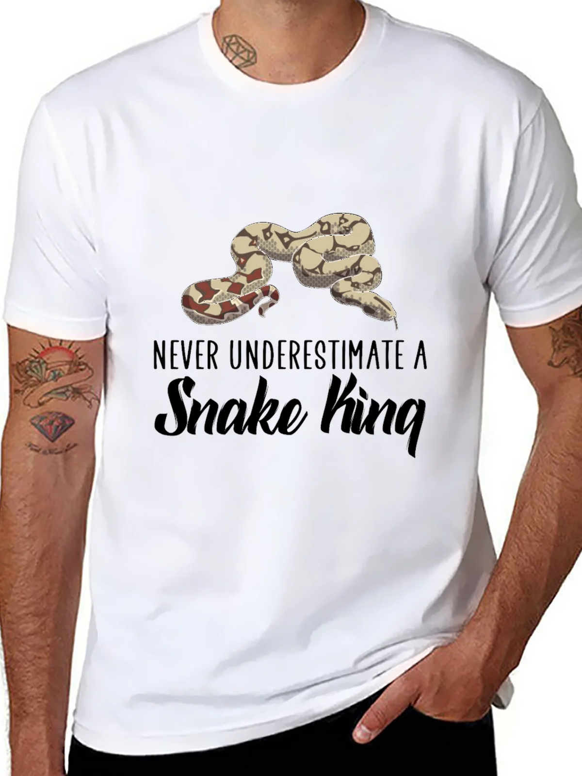 Never Underestimate A Snake King Black T-Shirt product image 7